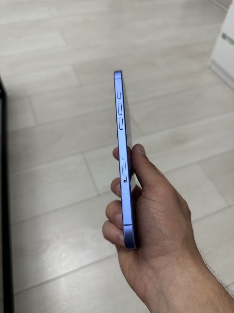 IPhone 16 Plus Ultramarine Ca Nou Garantie 128GB Neverlocked Impecabil