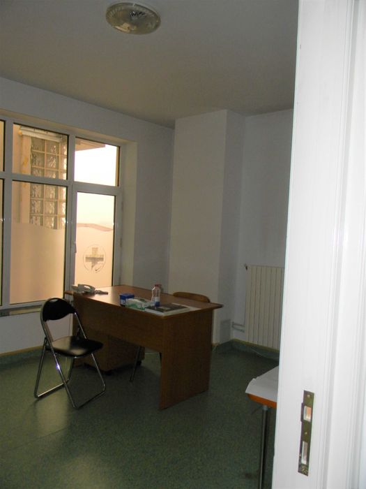 Birouri/Cabinete Medicale-str. M.Viteazu-TOATE UTILITATILE INCLUSE