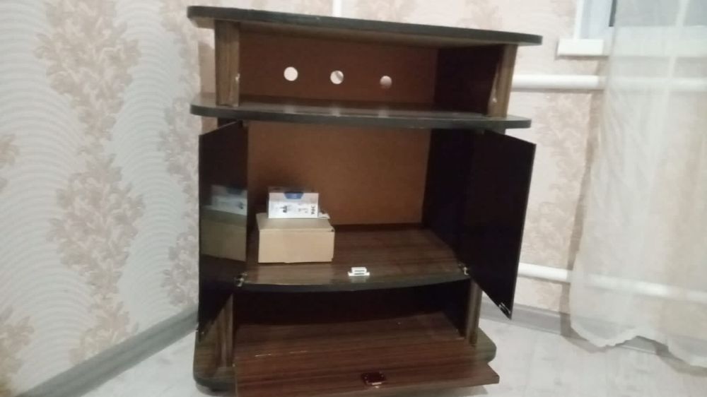 Тумба под телевизор