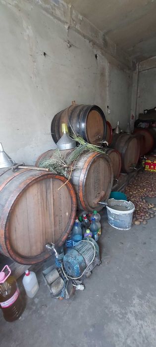 Butoaie și căzi din stejar plus teasc dimensiune mare nou.