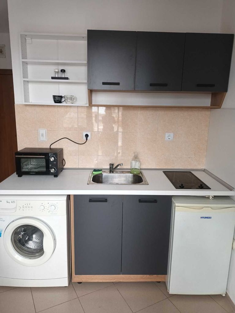 Дава се под наем Ателие в София, Център - 31 кв.м за 306 € - Снимка #2