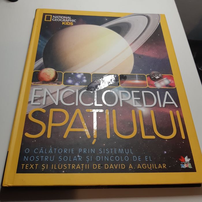 Carte "Enciclopedia spatiului", NOUA !