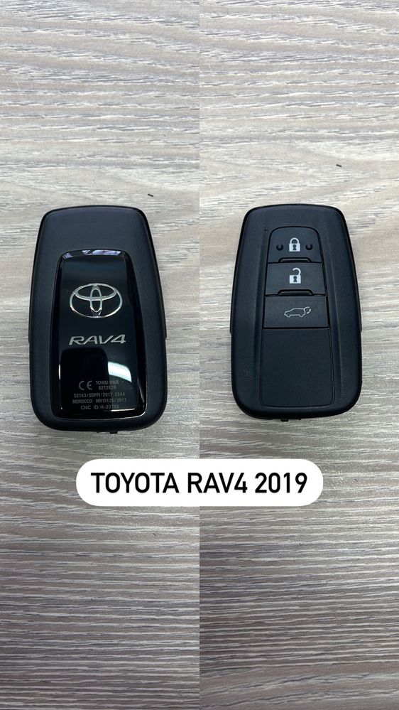 Смарт ключ Toyota Rav4