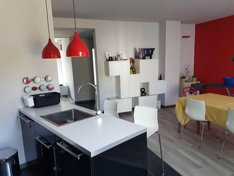 Дава се под наем Двустаен апартамент в София, Бояна - 90 кв.м за 850 € - Снимка #1