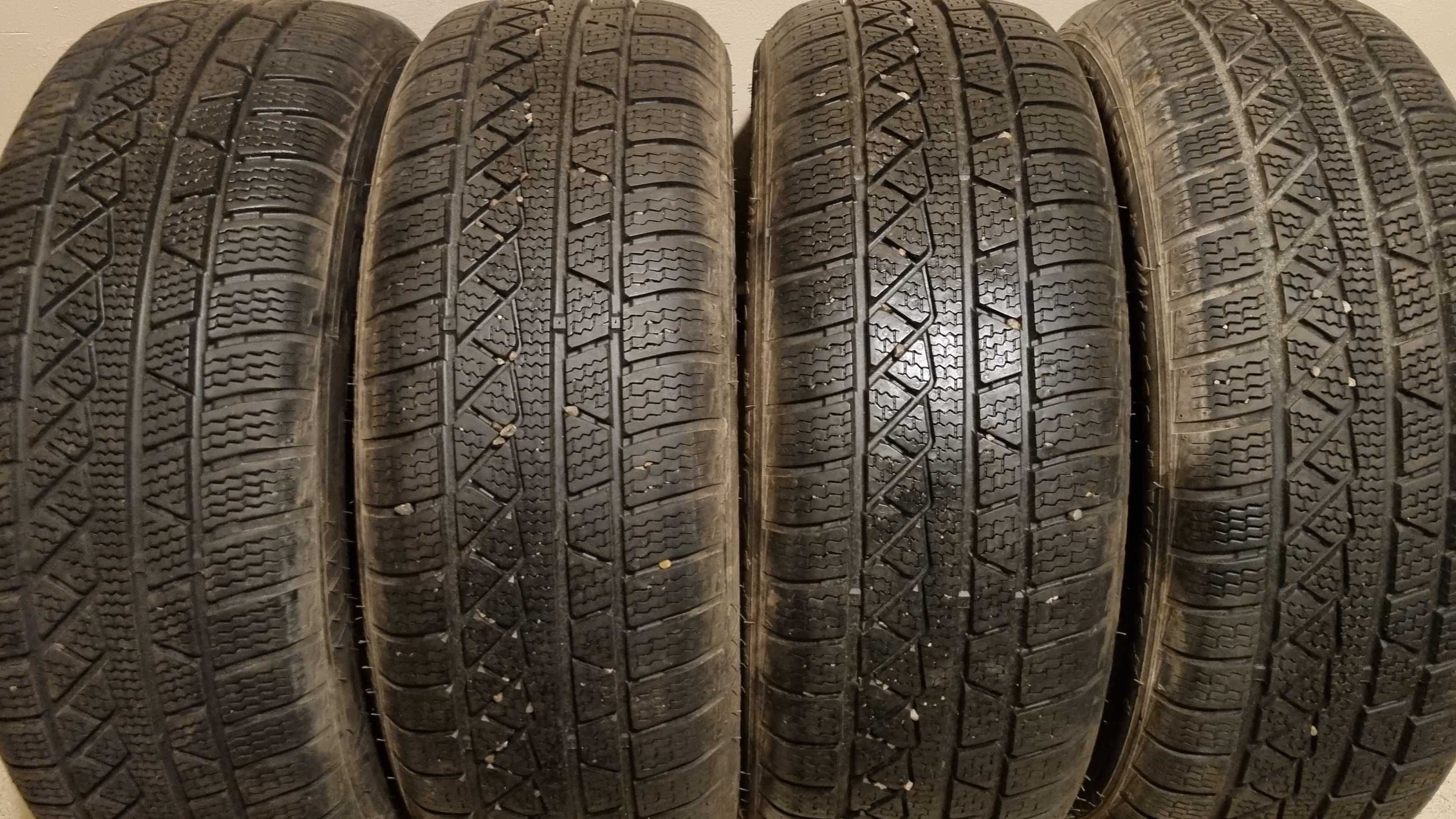 Зимни гуми за SUV/джип Petlas Explero Winter W671  215/55 R18 95H