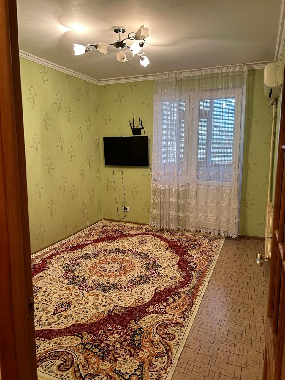 Сдаётся 2-комн кв 11 -37
