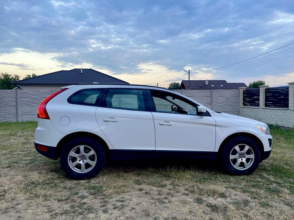 Volvo xc60! 2.0! 5 pistoane! Transport gratuit!Rate fixe fara avans!