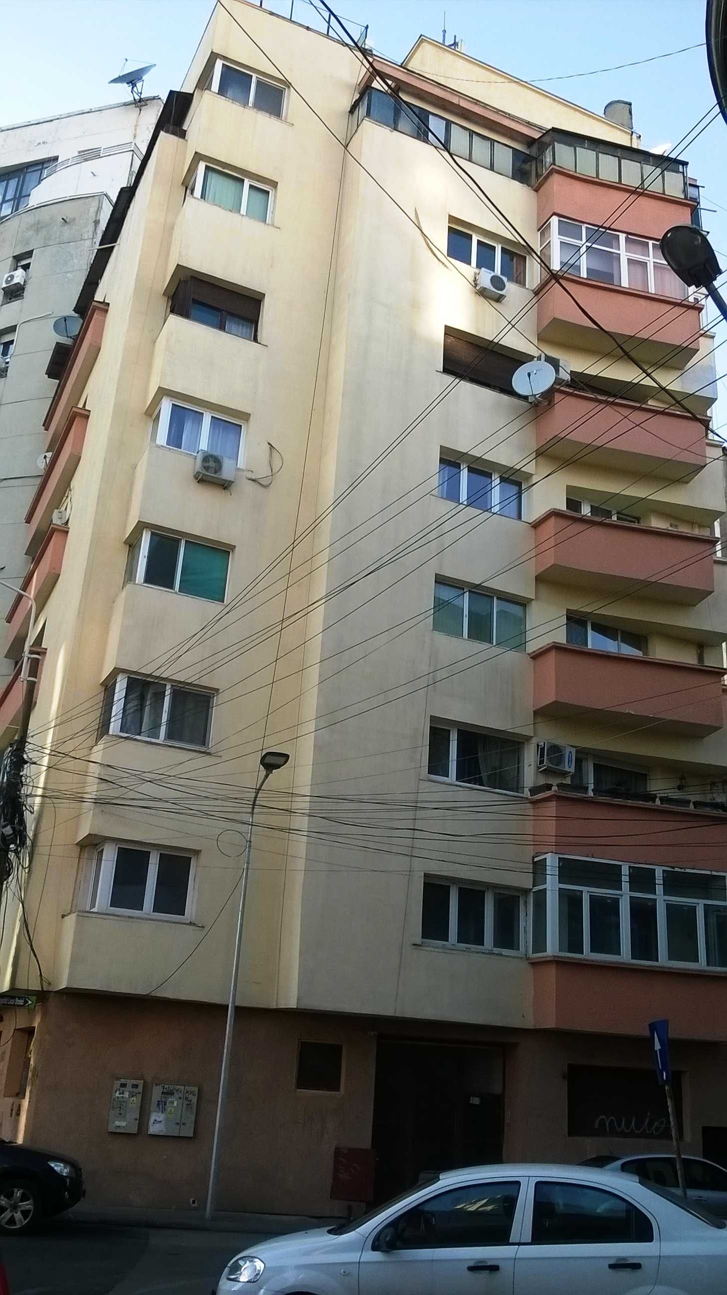 PROPRIETAR  - De inchiriat ap 3 cal Universitate - Rosetti - Batistei