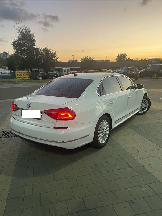 VW Passat 2016 1.8 TSI sedan - US