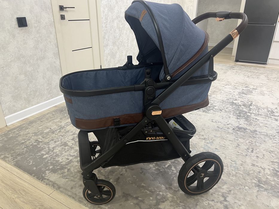 Коляска в отличном состоянии