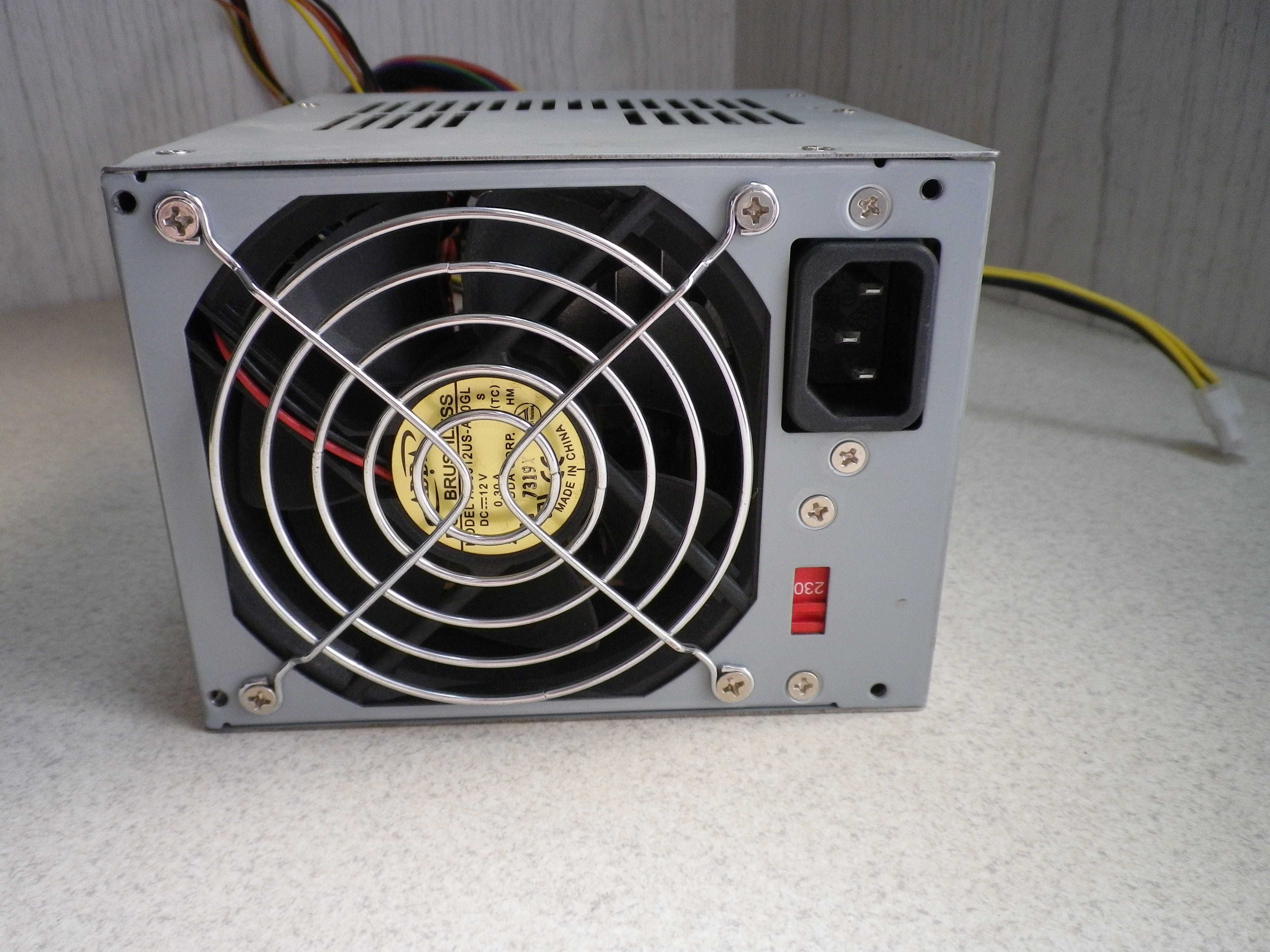 Захранване за компютър Compaq 450W