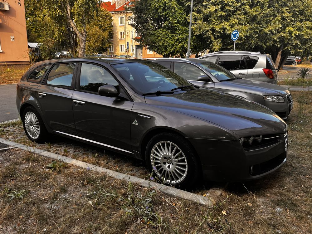 Alfa Romeo 159 sportwagon 2.4 JTDm (дизел)