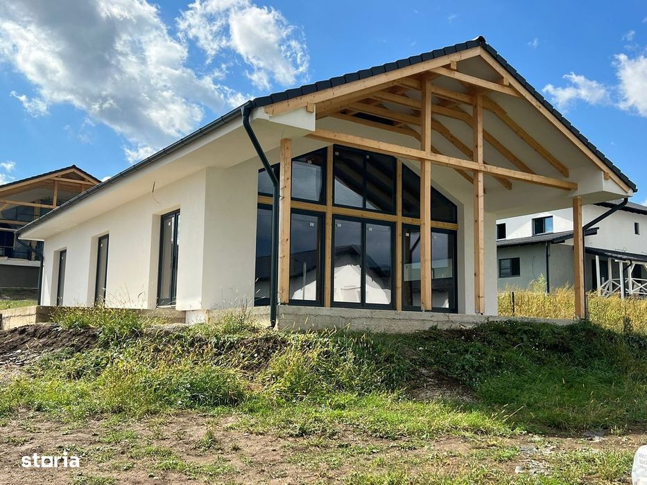 Casa la cheie 130mp 4 camere,2 băi,700mp teren,Livezeni