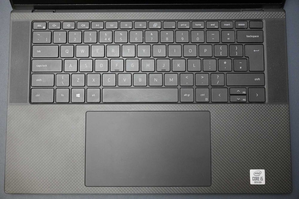 Продавам лаптоп Dell XPS 15 9500