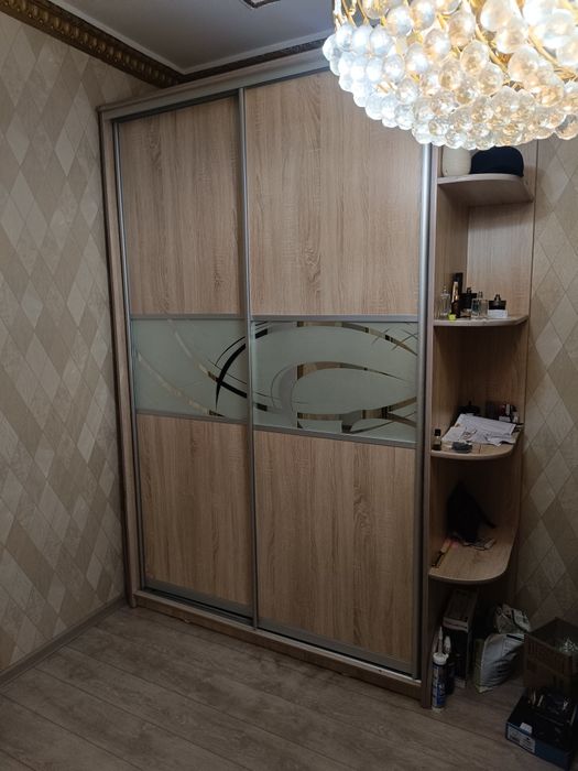 Продам прихожую.