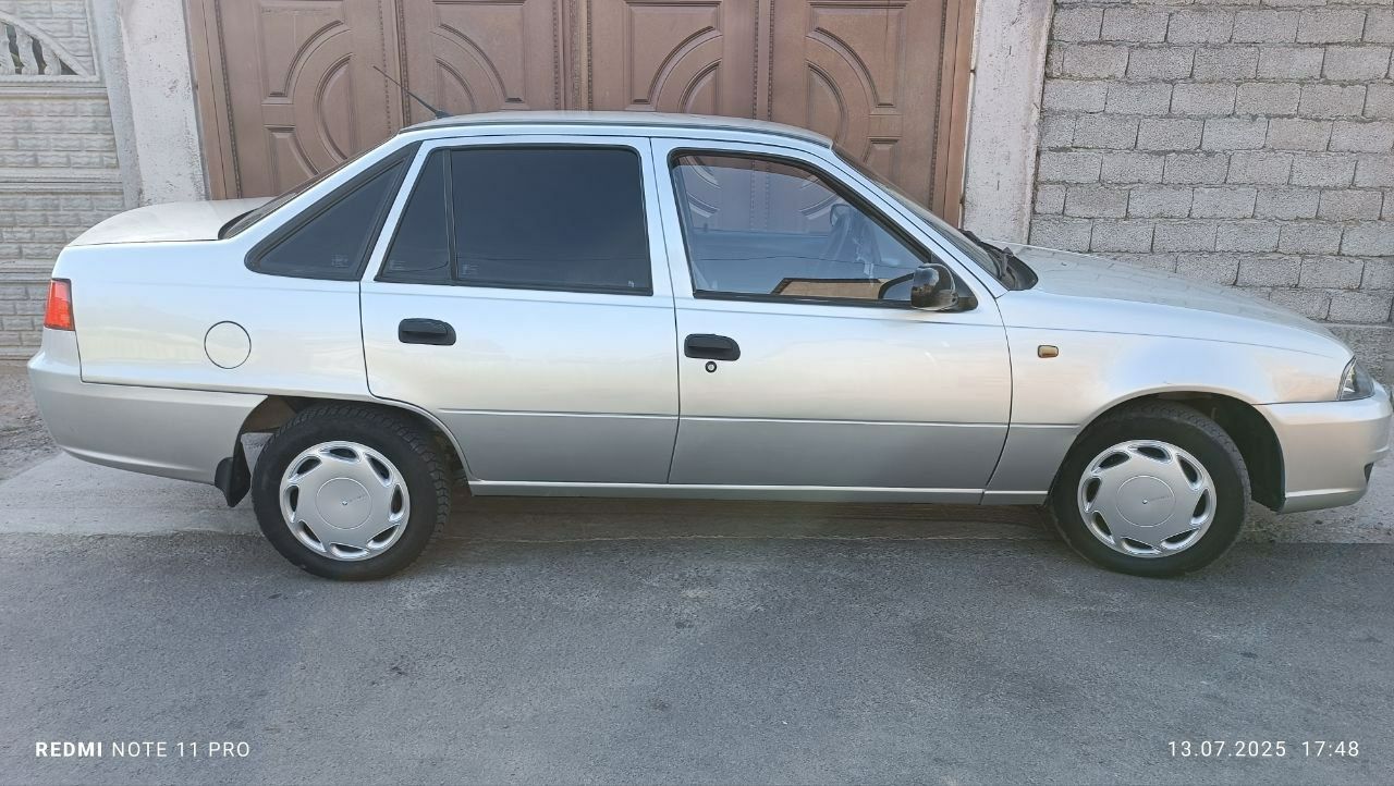 Nexia 2 sotiladi