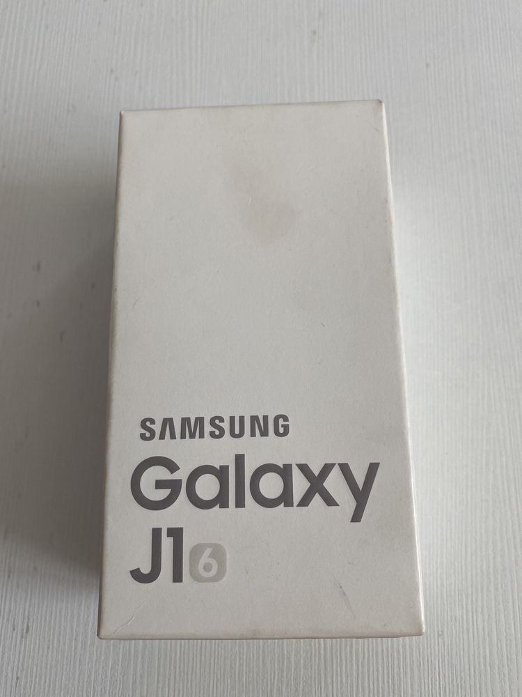 (Нерабочий) Samsung galaxy J1 продам на запчасти