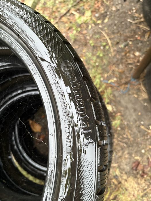 Зимни гуми Continental 225/40R18