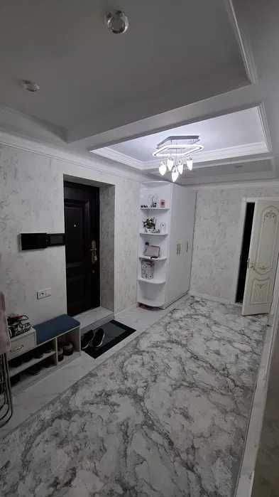 Срочно Продам 3х комн 2/5 в Центре против Гостиница Россия