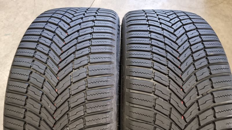 235/40/19 BRIDGESTONE 2бр
