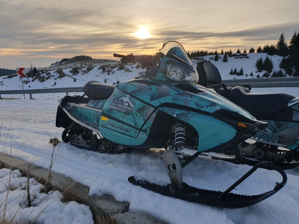 Snowmobil Polaris 600