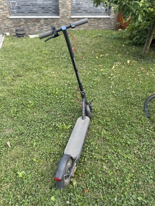 Trotineta electrica xiaomi 4 lite prima generatie!