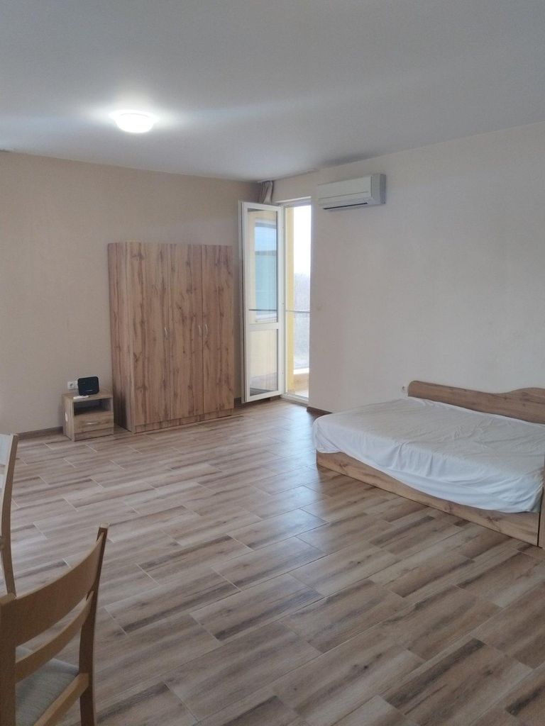 Дава се под наем Едностаен апартамент в Пловдив, Остромила - 65 кв.м за 310 € - Снимка #4