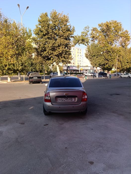 Продается лада калина.