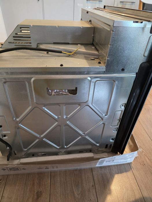 Фурна за вграждане Whirlpool AKP 745 IX - за ремонт или части