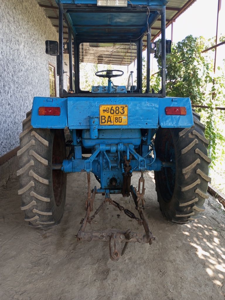 Ttz traktor va kir paltara sotiladi