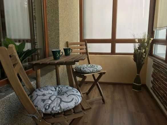 Дава се под наем Двустаен апартамент в Бургас, Възраждане - 68 кв.м за 300 € - Снимка #2