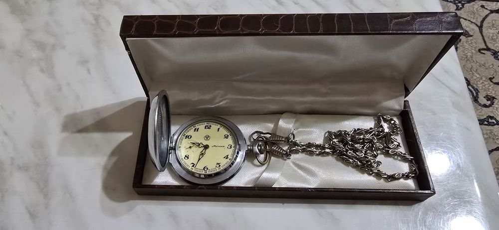 Часы молния механика корманные