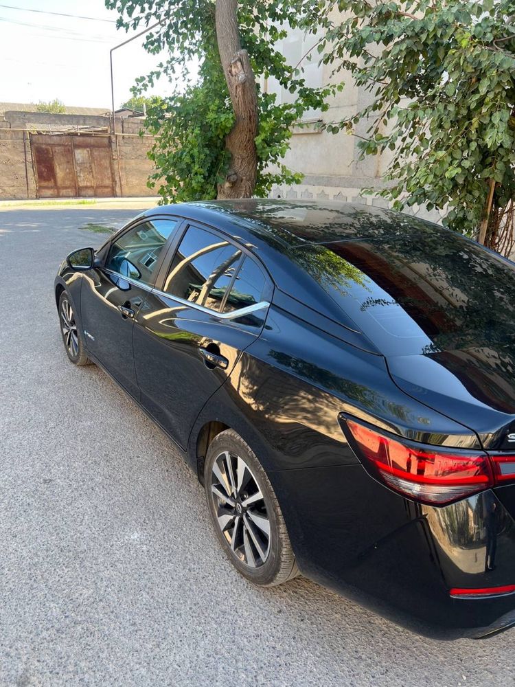 Nissan Sulphy Gibrid Продается