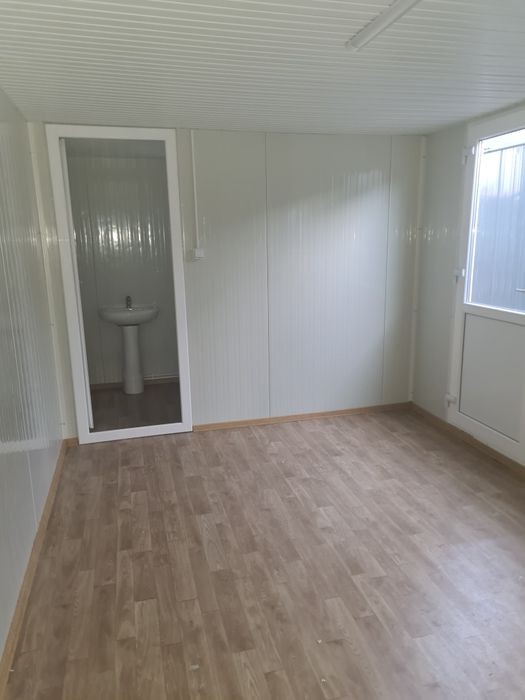 Containere, grup sanitar, vitrina, birou, vestiar, dormitor, bucătărie