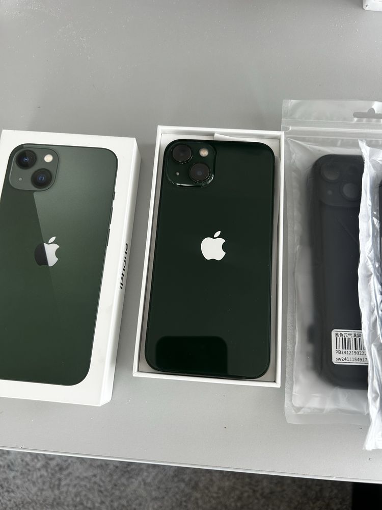 iPhone 13 Emerald Green 128gb impecabil