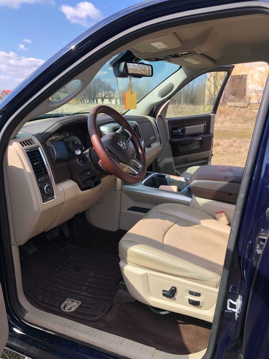 Dodge RAM 1500 Autoutilitara