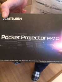 video proiector led mitsubishi pk10 (6 ore de utilizare)