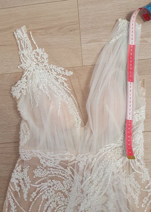 Vand rochie mireasa -  Natalia Vasiliev
Model: Heaven Garden WD21.12 u