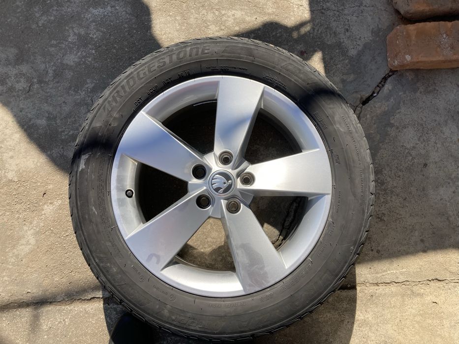 Anvelope vara Bridgestone 225/55/R17