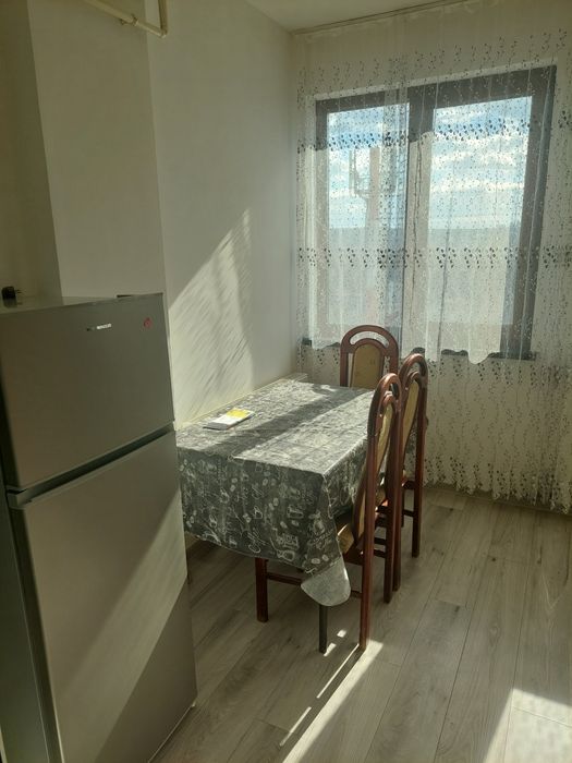 Închiriez apartament