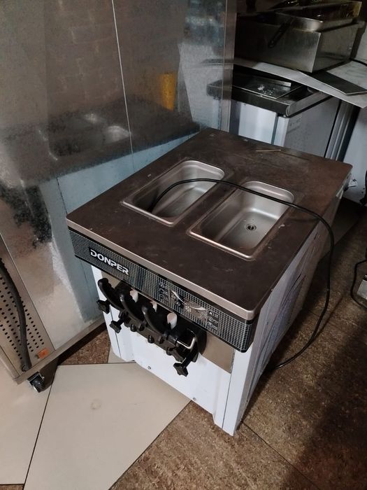 СРОЧНО!!! ХОРОШИЙ ТОРГ!!! Продается холодильник и оборудование