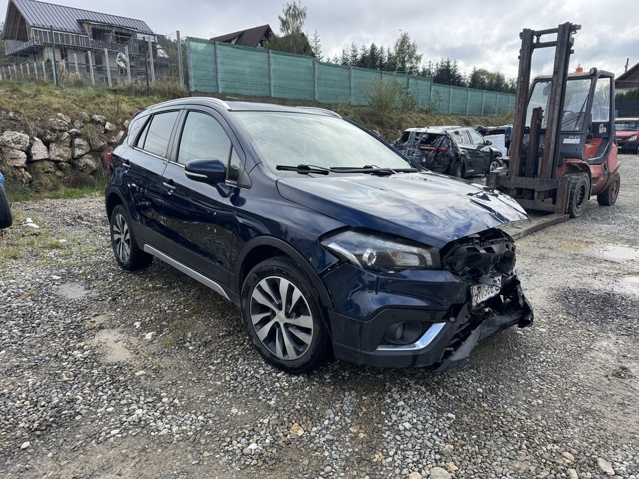 Suzuki sx4 s cross 4x4 1.4 benzina 140 cp automata avariat