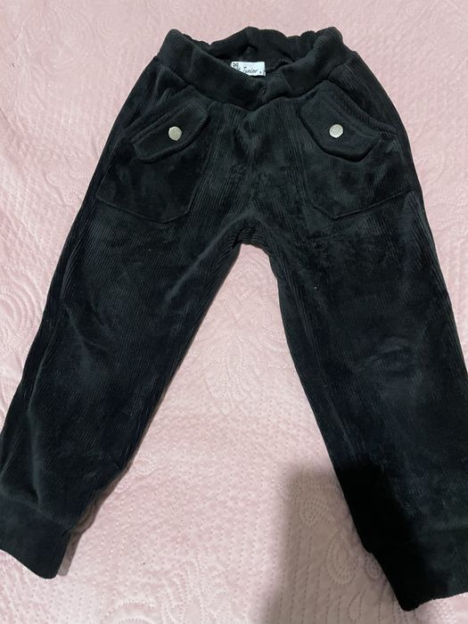 Pantalonasi catifea grosi 104 / 4 ani