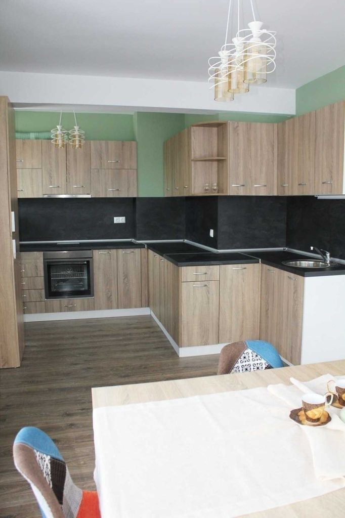 Дава се под наем Двустаен апартамент в София, Карпузица - 83 кв.м за 600 € - Снимка #1
