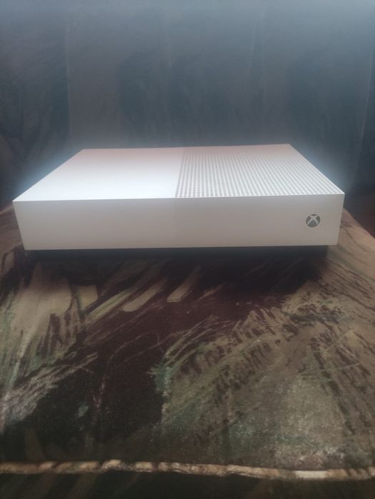 Xbox       one S