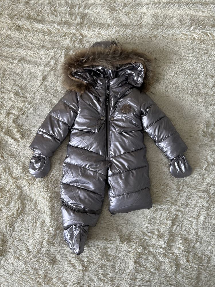 Продам детский зимний комбенизон MONCLER