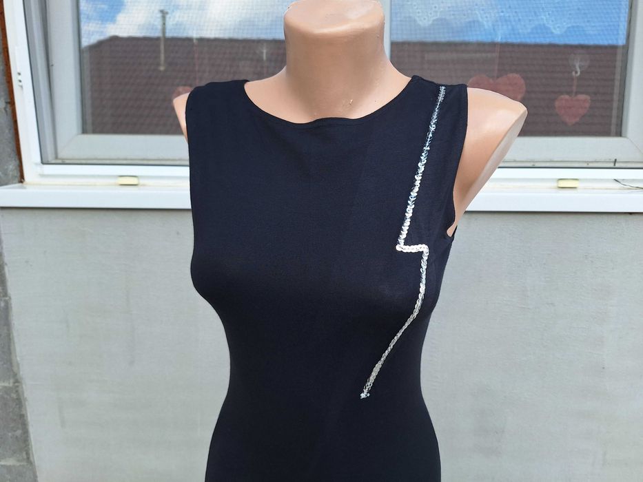 Hennes Black | rochie dama | bust 70 cm | mar. 34 - 36 | XS - S