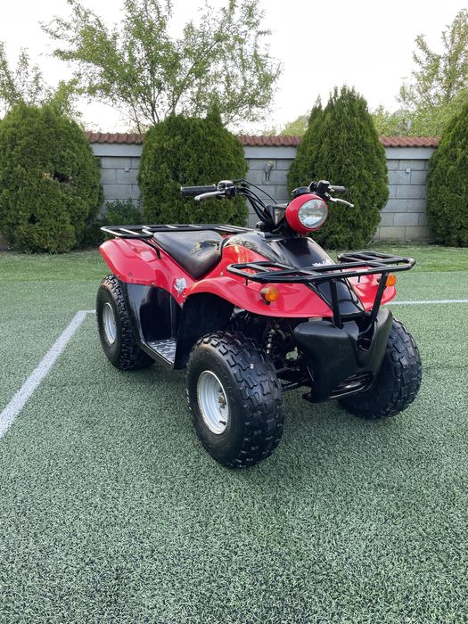 Vând Quad Kymco 50 cc în stare foarte bună