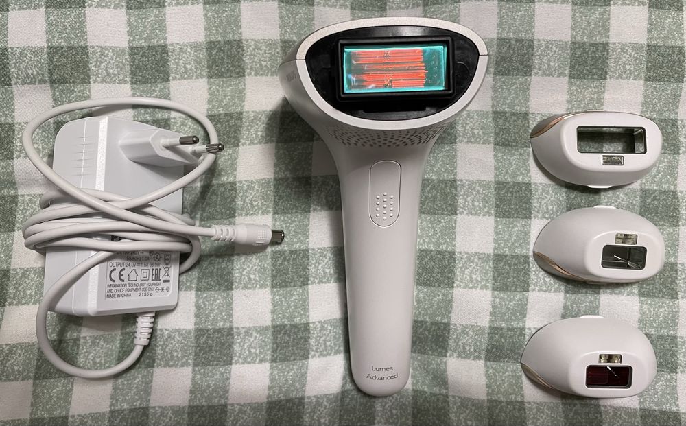 Epilator IPL Philips Lumea, model SC1998/00