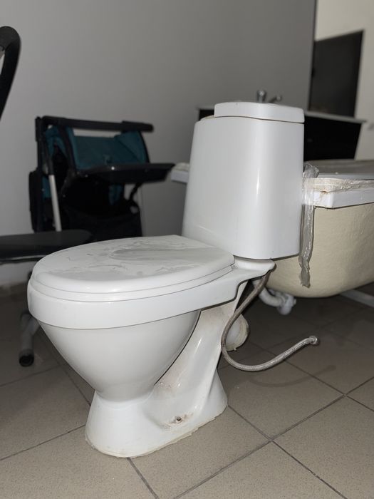 Продам б/у унитаз